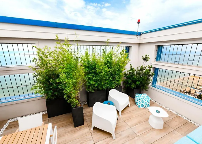 Highest - Attico Sul Mare * تْشيزيناتيكو